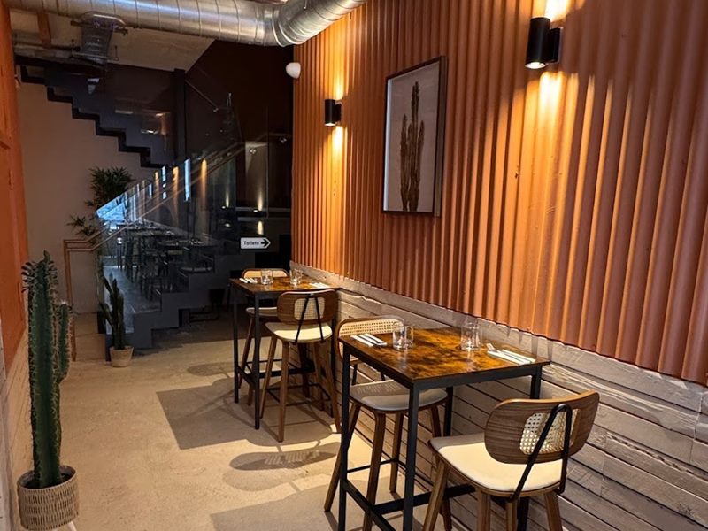 Cu4tro Restaurant & Tequila Bar interior
